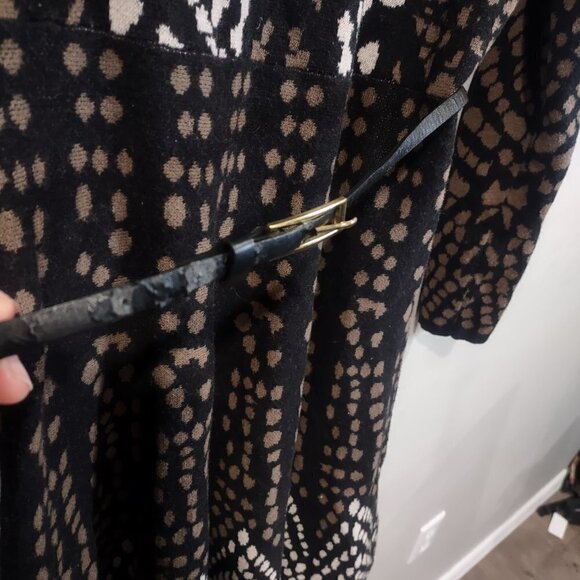 Carmen Marc Valvo Patterned Sweater Dress Petite Size Medium - Picture 7 of 8